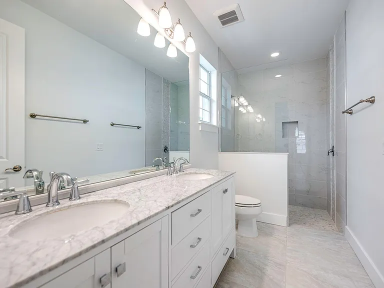 3074 Andrews Ave — Photo 5