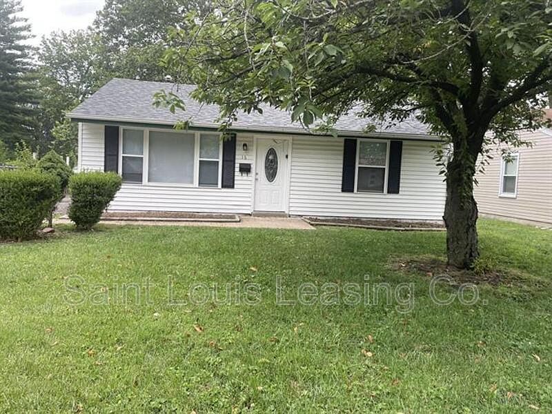 1st image of 16 Mary Ann Ct