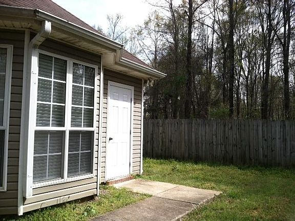 3rd image of 126 Hidden Creek Pkwy