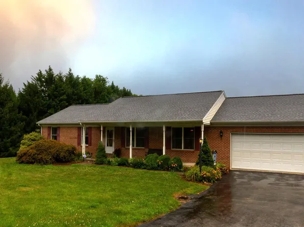 5008 Zeiglers Church Rd, Spring Grove, PA 17362