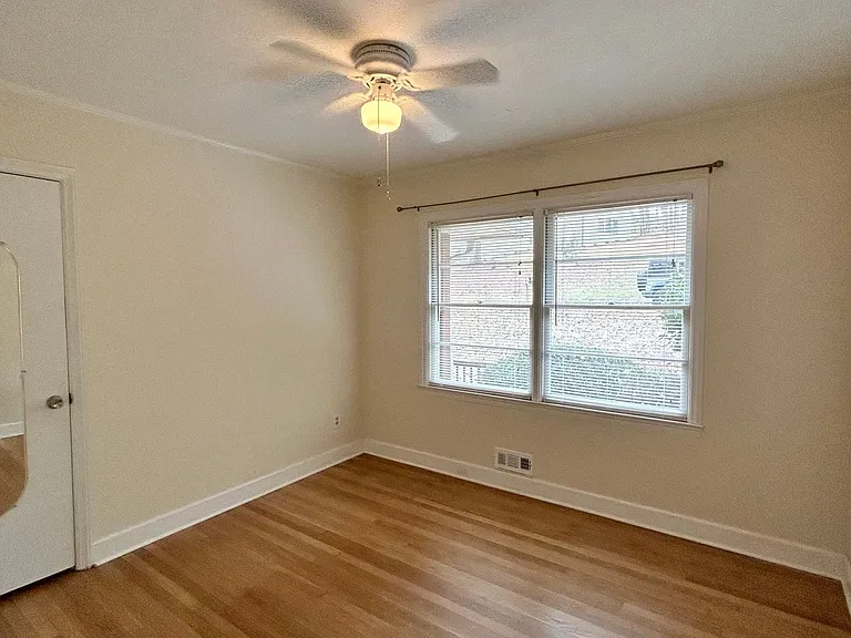 1476 Lively Ridge Rd — Photo 11