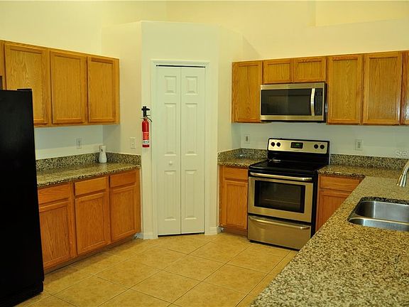 2nd image of 650 Deauville Ct