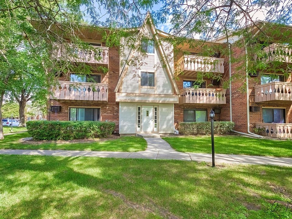 1st image of 15 Parkside Ct APT 14