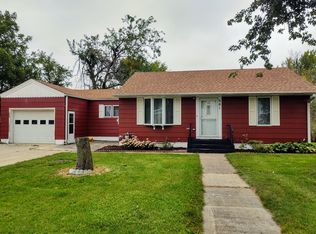 301 E Division St, Ogden, IA 50212