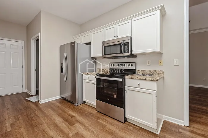 1135 Avalon Dr — Photo 7