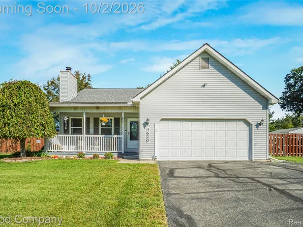 4620 Woodhull Dr, Clarkston, MI 48346