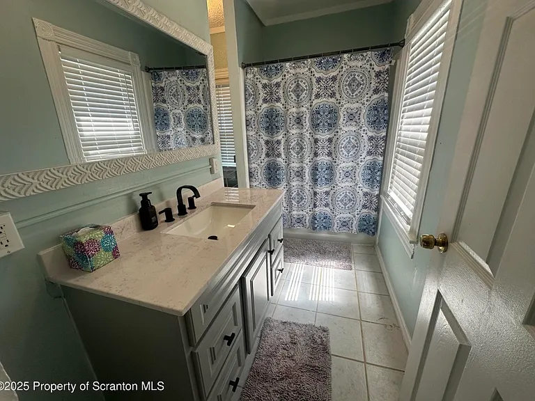 821 Maple St — Photo 13