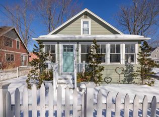 27 Thaxter Rd, Portsmouth, NH 03801