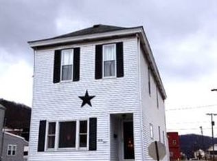 34 5th St, McMechen, WV 26040