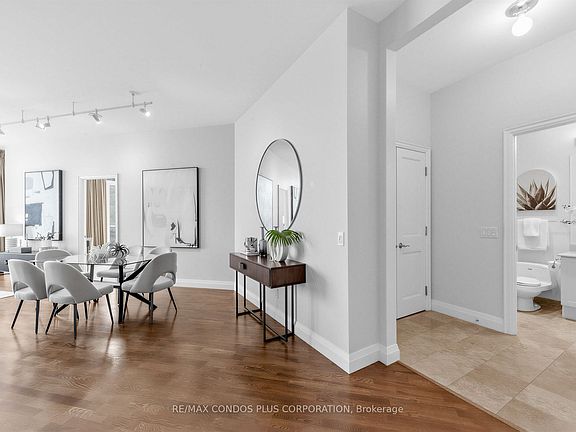 4th image of 208 Queens Quay W #Penthouse 2