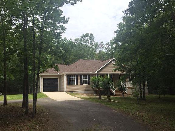 2nd image of 325 Creekside Dr Unit 130