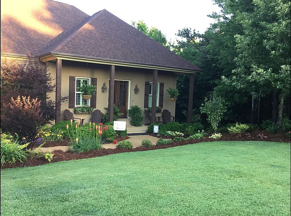 1st image of 76 Tuscan Hills Dr