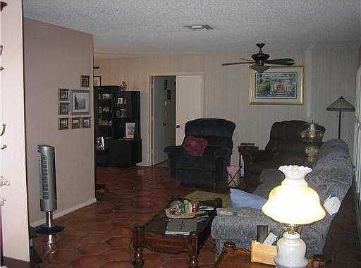 5th image of 5070 SW 87th Ave