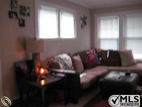 Living Room.jpg