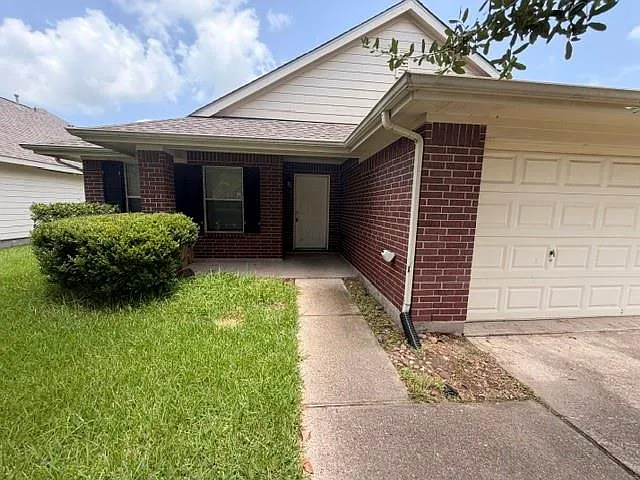 3010 Stonecross Ln — Photo 1