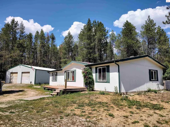 243 Shamar Dr, Blanchard, ID 83804