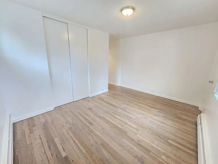 801 N Dahlia St — Photo 4