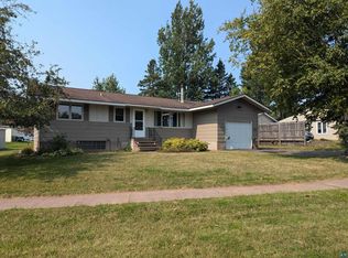 18 Gibson Rd, Silver Bay, MN 55614