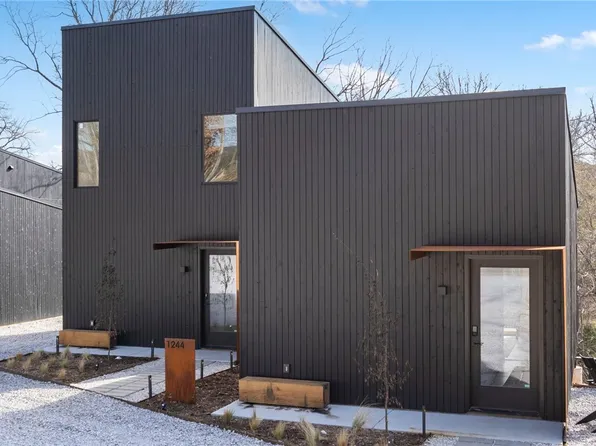 1246 NW A St, Bentonville, AR 72712