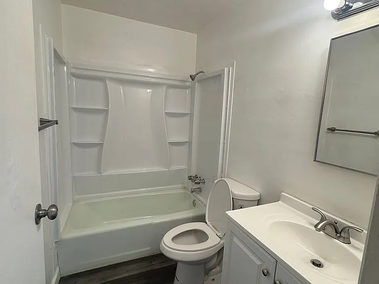 345 Wilson St #A-B — Photo 3