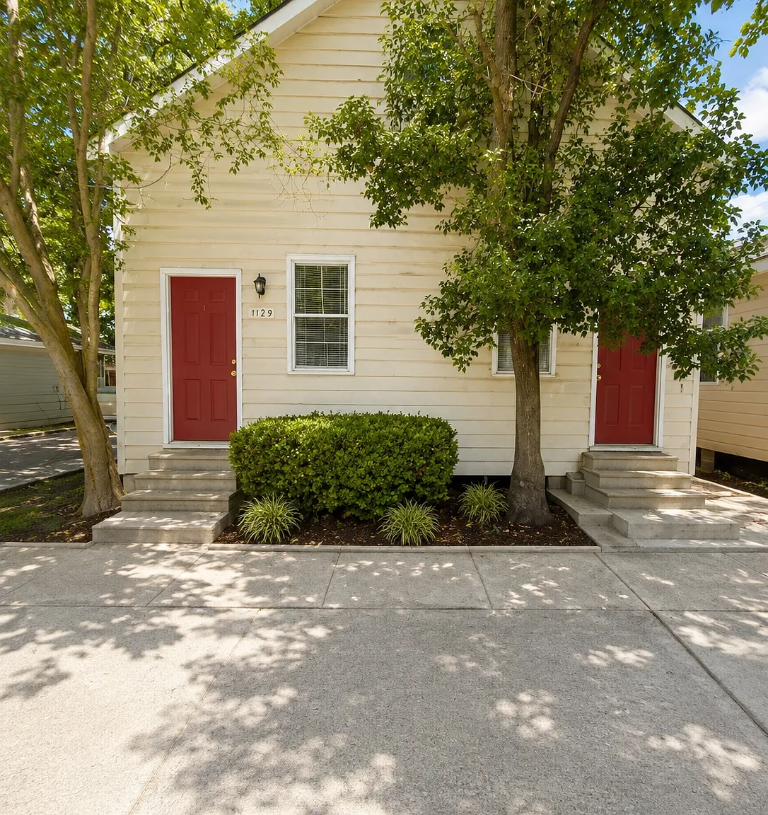 2 bed, 884 sqft, $1,295 — Photo 3