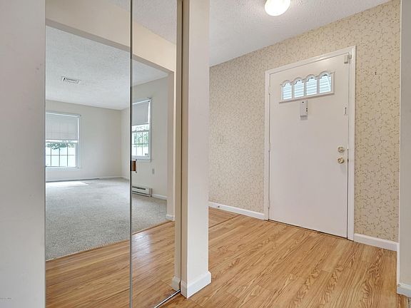 5th image of 58 Dover Walk #58C