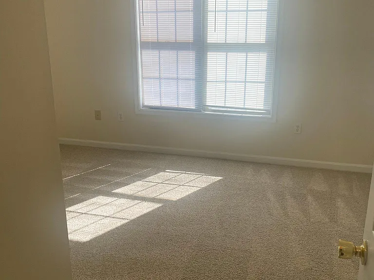 1931 Ashley Dr #2C — Photo 9