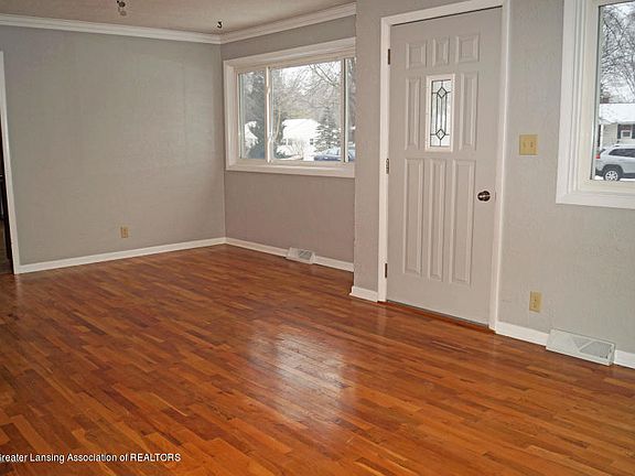 3rd image of 15730 Northward Dr
