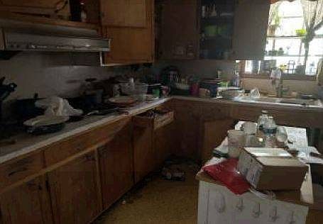 4th image of 300 Wolf Creek Rd S