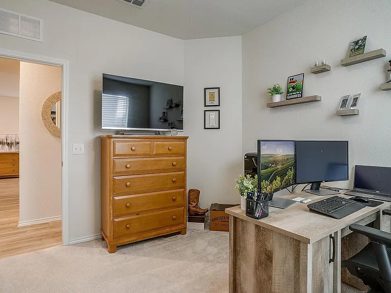 8144 Branch Hollow Trl — Photo 26