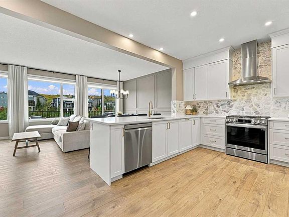 4th image of 186 N Cranbrook Park SE