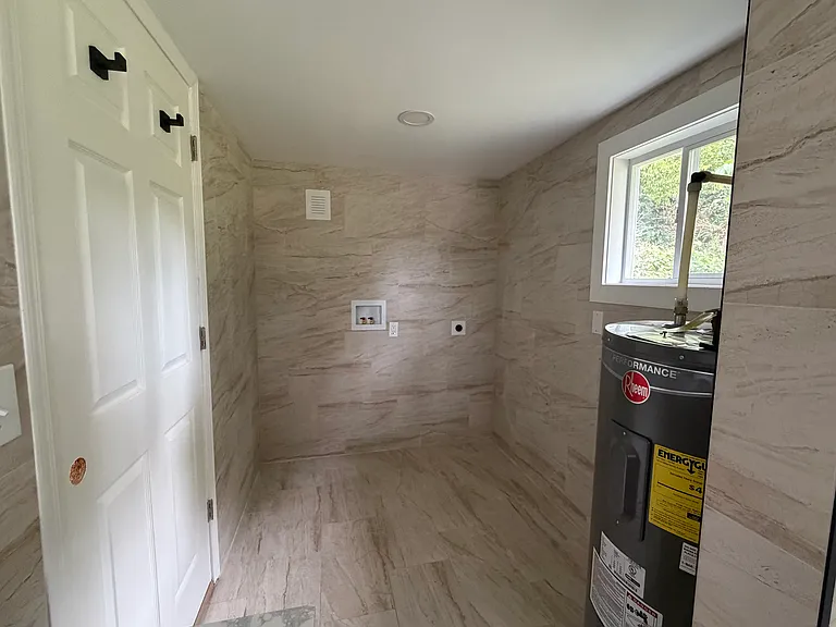 4717 Griffith Dr — Photo 8
