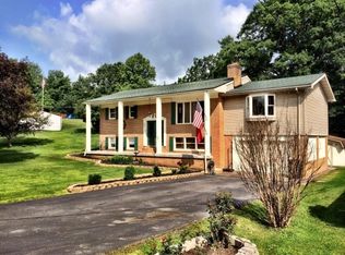 904 Nash St, Wise, VA 24293