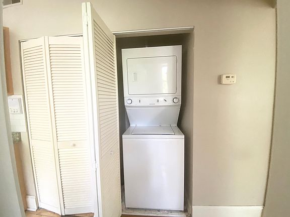 4th image of 1335 W Wrightwood Ave APT 3F