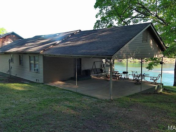 2nd image of 227 Walleye Ln