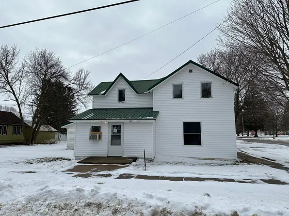 102 Read St E, Le Roy, MN 55951