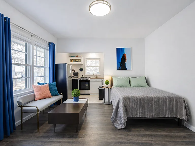 2104 Harriet Ave #201 — Photo 8