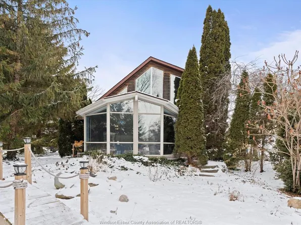 21515 Muskie Ln, Lakeshore, ON N0P 2L0