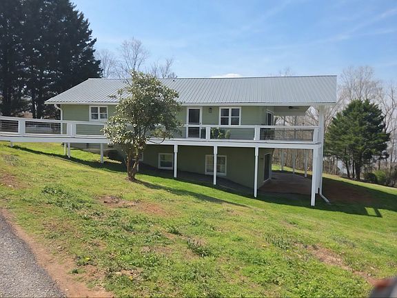 5th image of 2684 Hidden Valley Rd