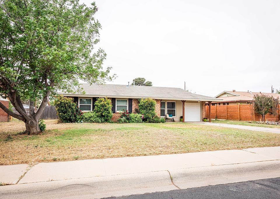 1st image of 407 Sweetbriar Dr