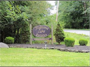 6 Cambridge Rd, Highland Mills, NY 10930