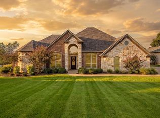 1616 Crow Creek Dr, Granbury, TX 76049