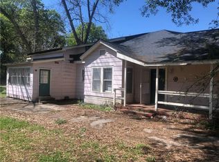 406 S Walnut St, Seneca, SC 29678