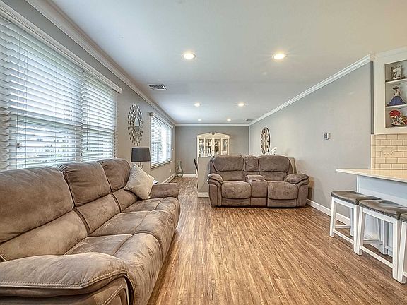 5th image of 113 Noel Dr