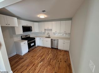 758 Somerset St #1, Watchung, NJ 07069