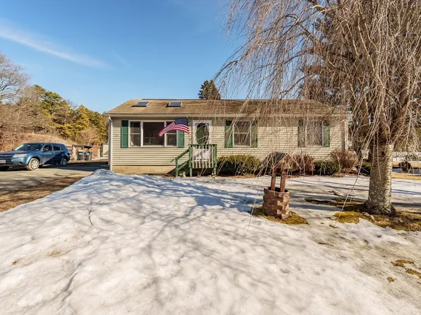 17 Mason St, Palmer, MA 01069