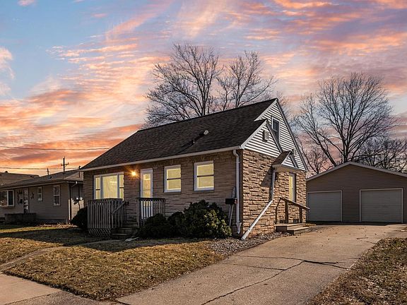 2nd image of 313 East Coolidge AVENUE