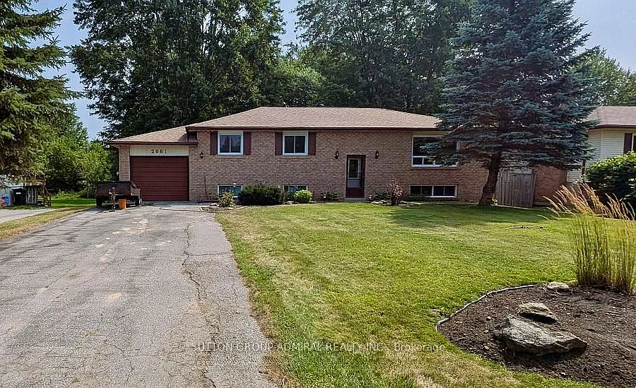 3 bed, $2,950 — Photo 1
