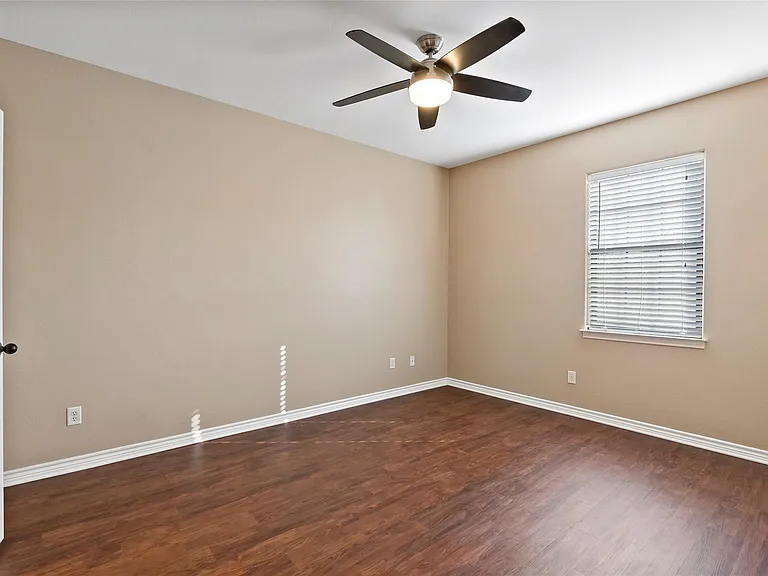 3338 General Pkwy — Photo 13