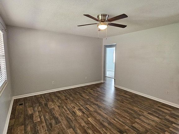 5th image of 1802 Highland Rd
